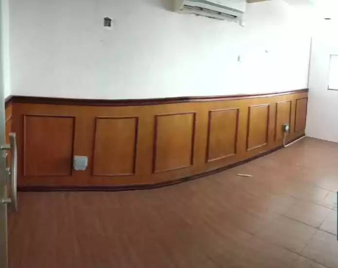 Коммерческий Готовая недвижимость Н/Ф Магазин  в аренду в Аль-Садд , Доха #9169 - 1  image 